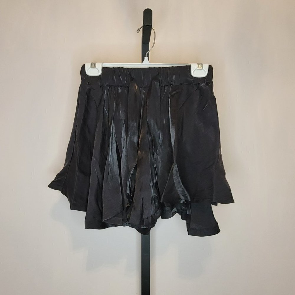 BOOHOO Satiny High  Waist Shorts